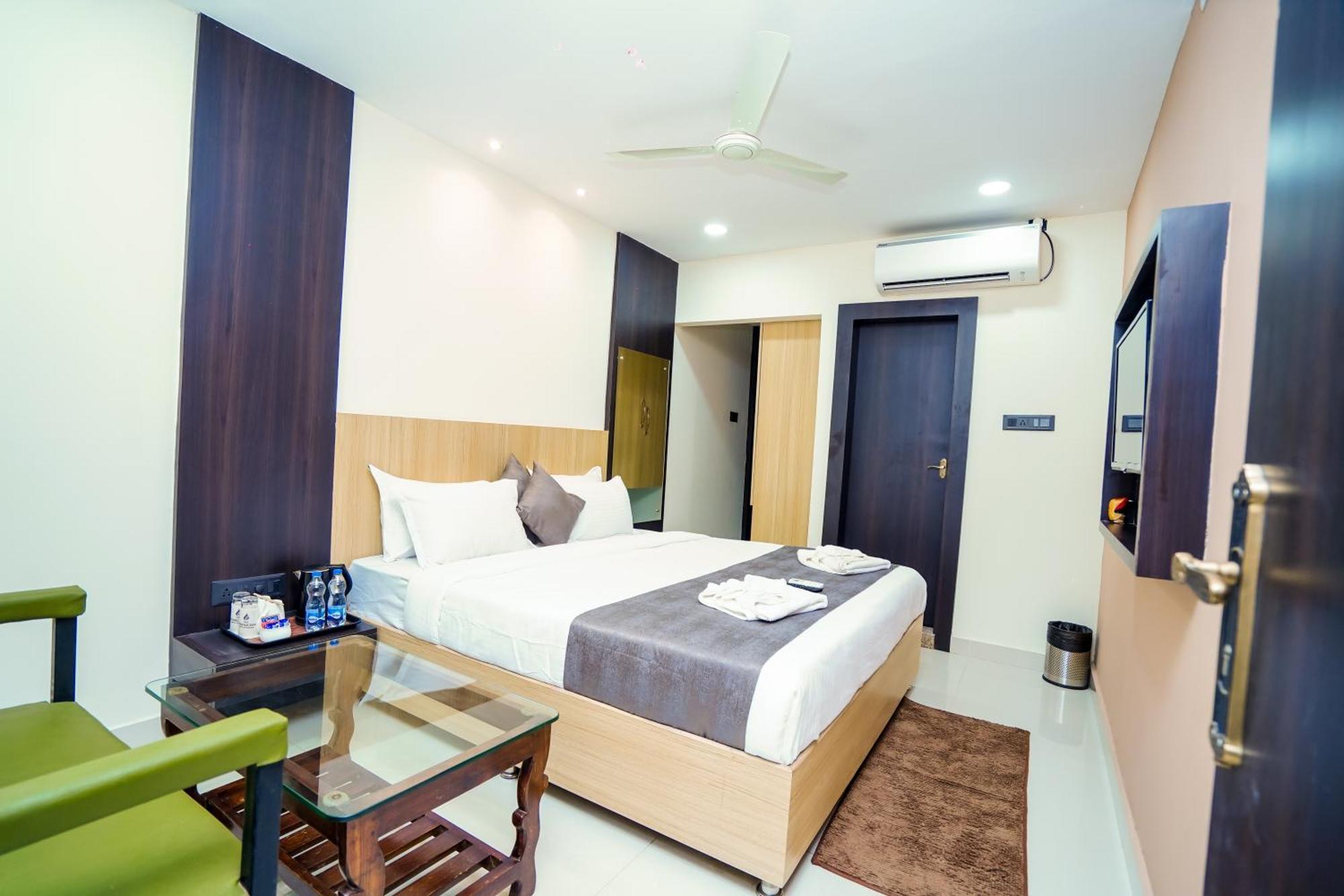 Hotel Middleton Nxt Bhubaneswar Extérieur photo